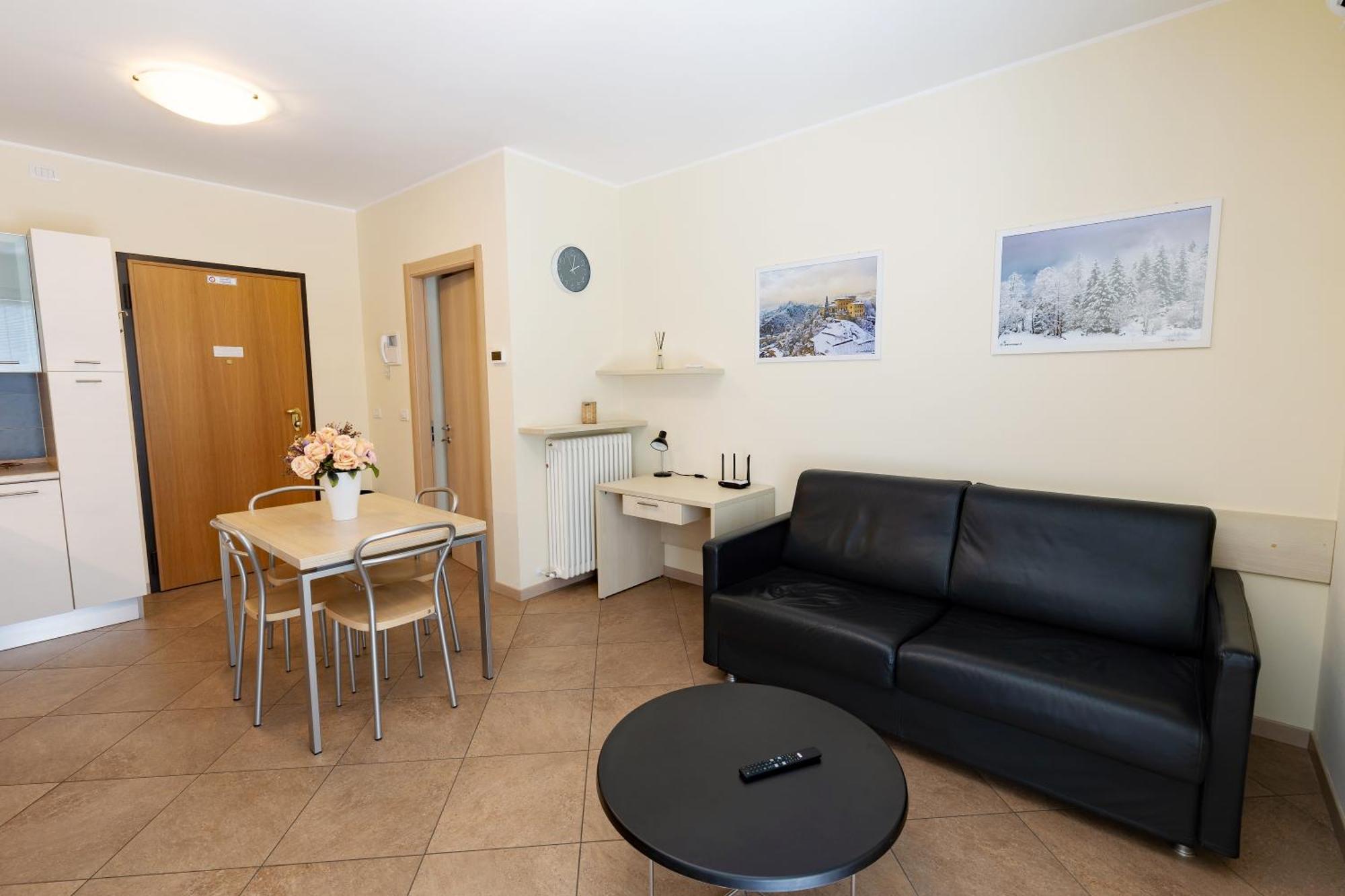 Residenza Il Castello Apartman Sondrio Szoba fotó