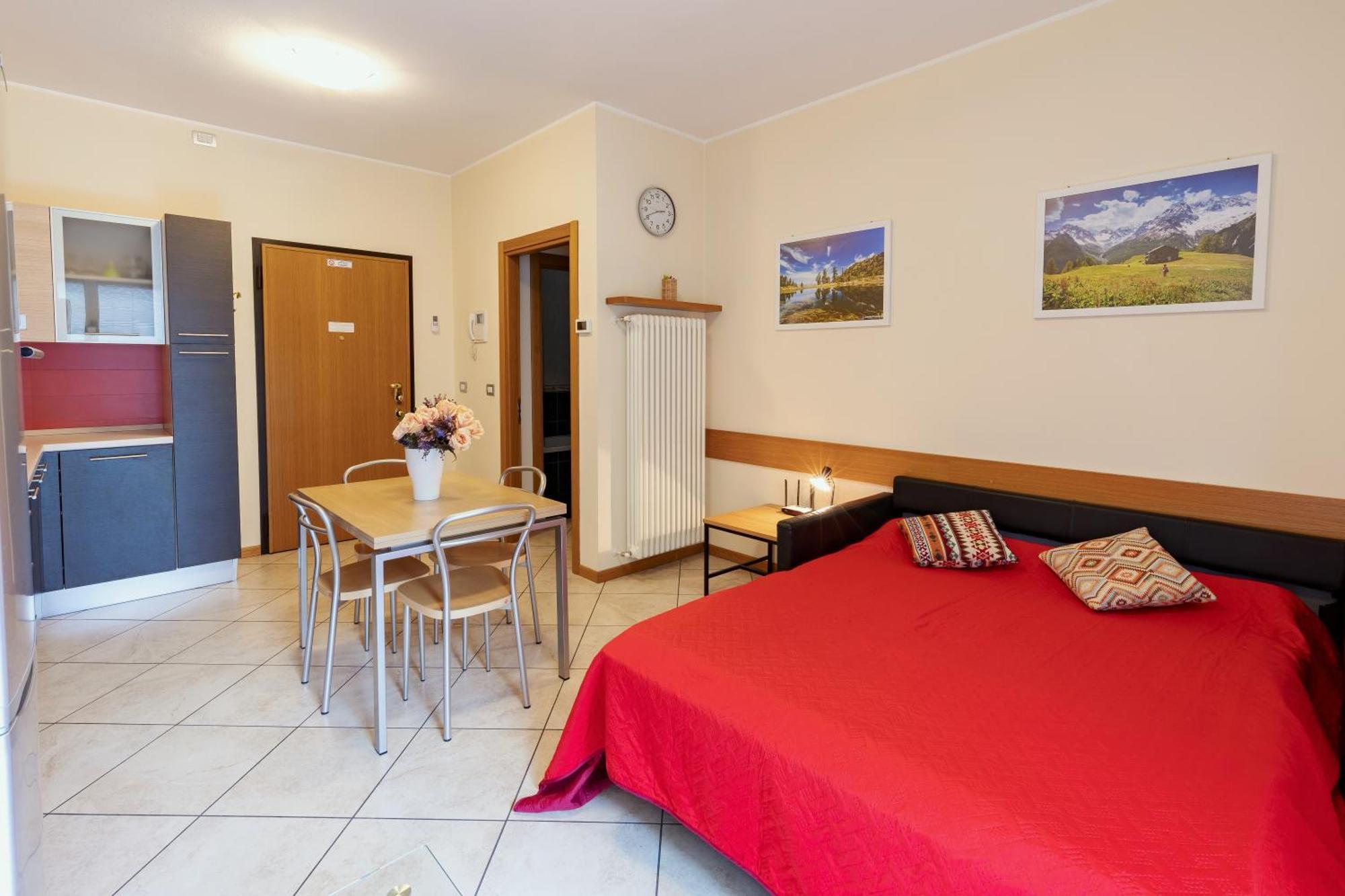 Residenza Il Castello Apartman Sondrio Szoba fotó