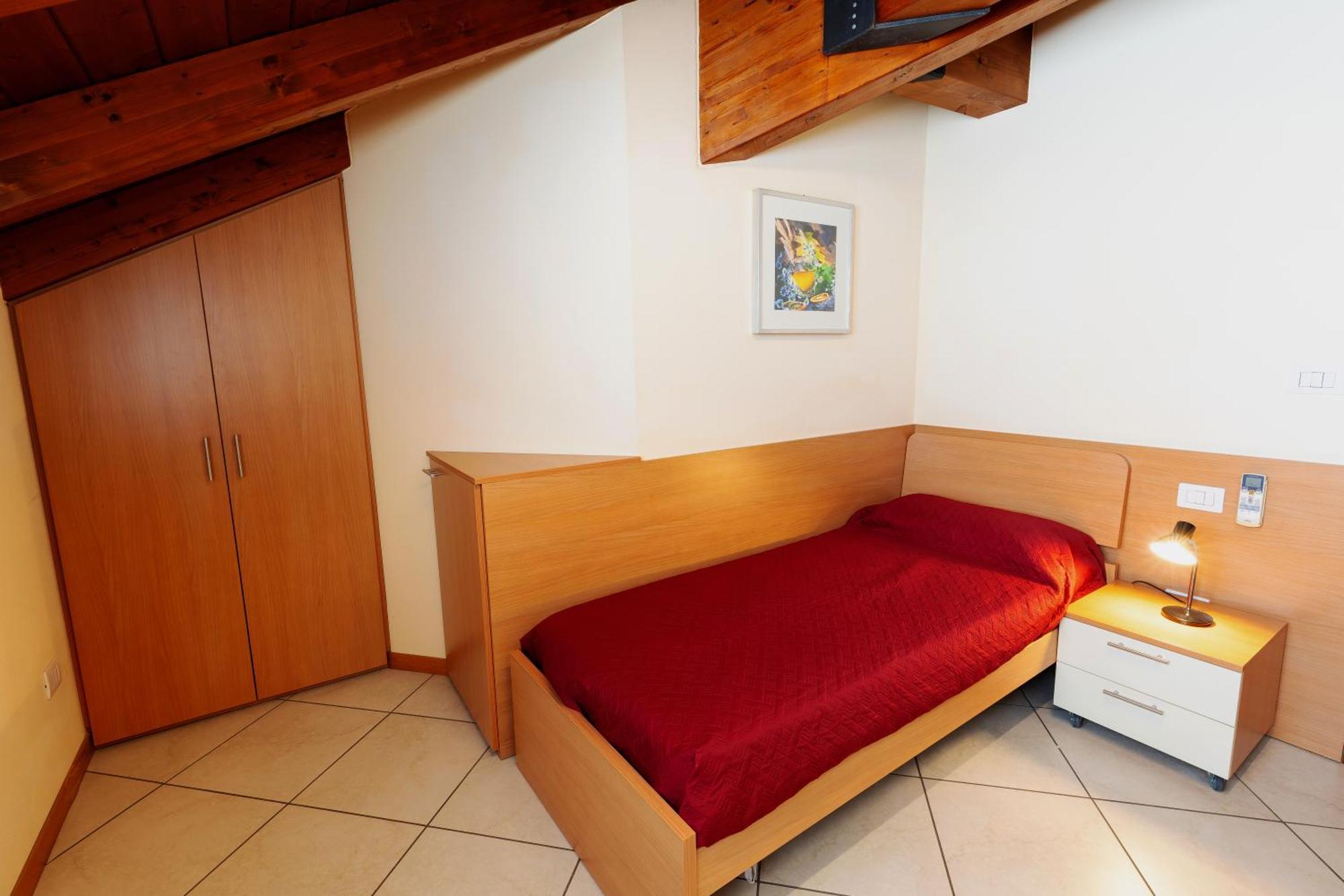 Residenza Il Castello Apartman Sondrio Szoba fotó